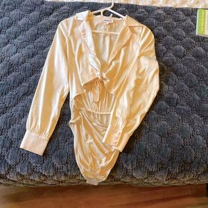 Silky bodysuit with cropped tie front